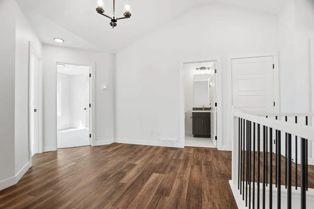 499 Lawthorn Way SE Airdrie AB T4A 3N9