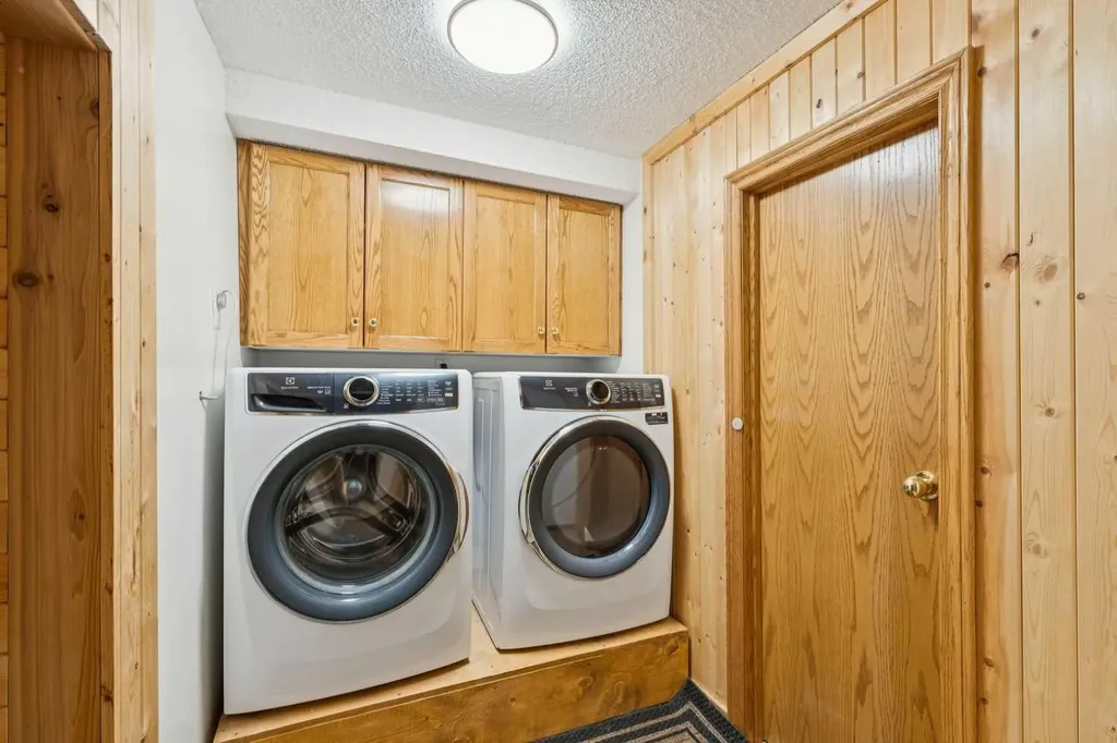 242026 White Post Lane W Rural Foothills County AB T1S3K3