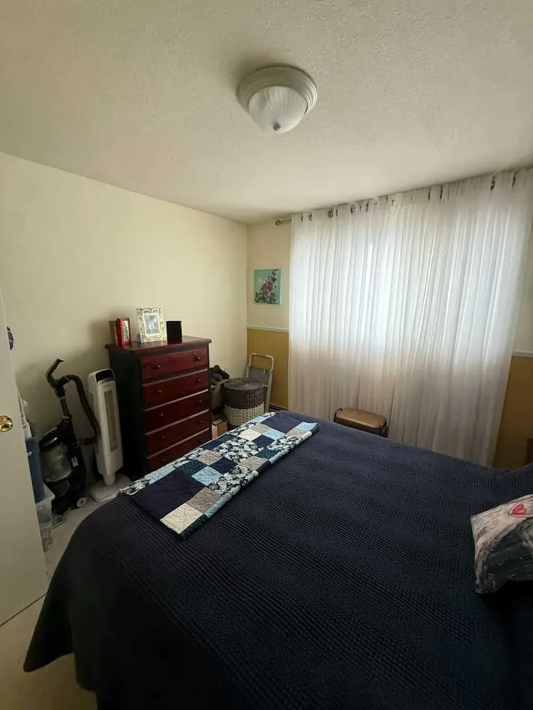 5519 Kerry Wood Drive Red Deer AB T4N 4X3
