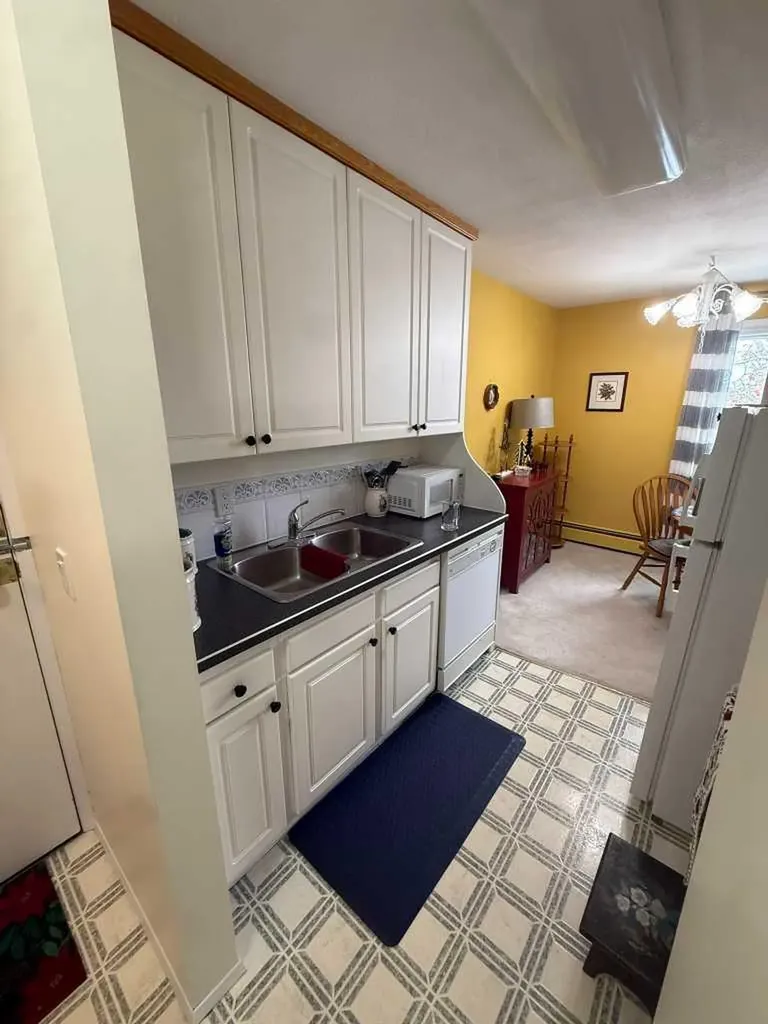 5519 Kerry Wood Drive Red Deer AB T4N 4X3
