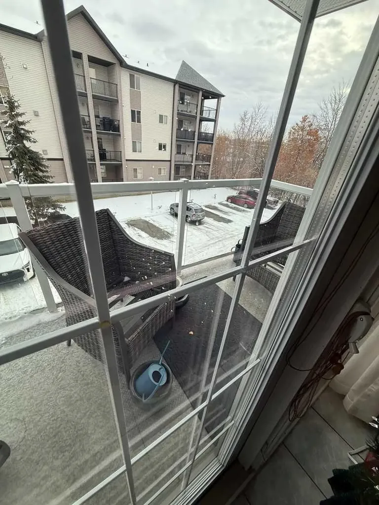 5519 Kerry Wood Drive Red Deer AB T4N 4X3