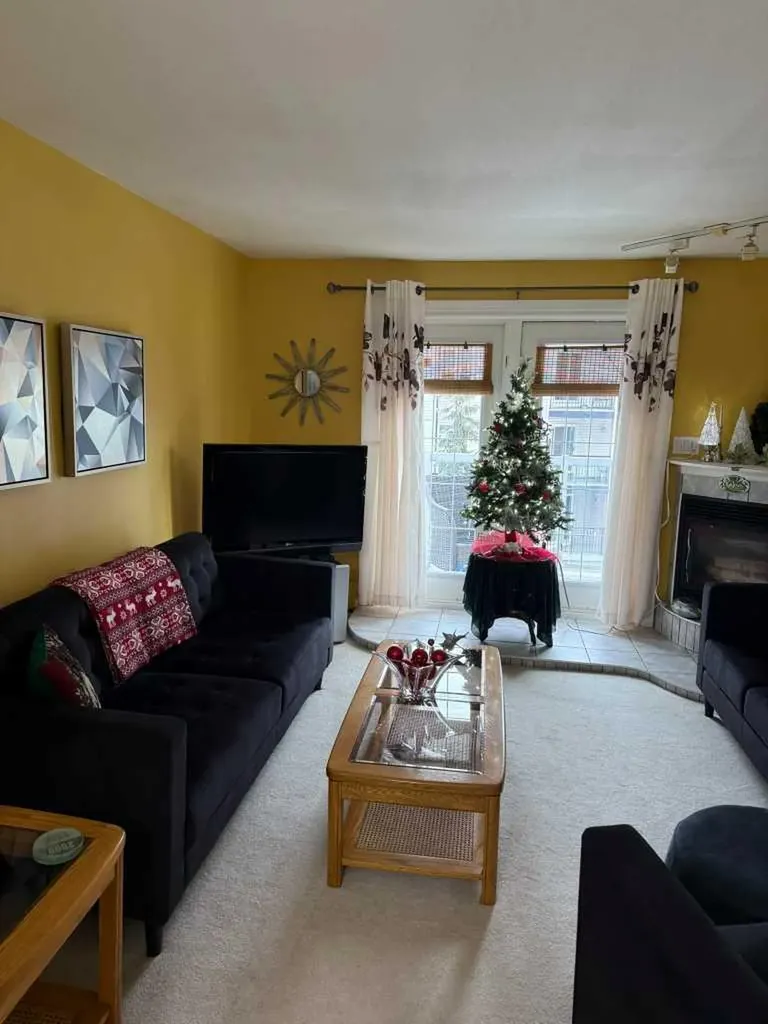 5519 Kerry Wood Drive Red Deer AB T4N 4X3