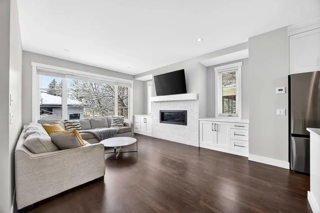 1410 21 Avenue NW Calgary AB T2M 1L6