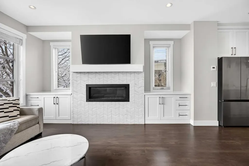1410 21 Avenue NW Calgary AB T2M 1L6