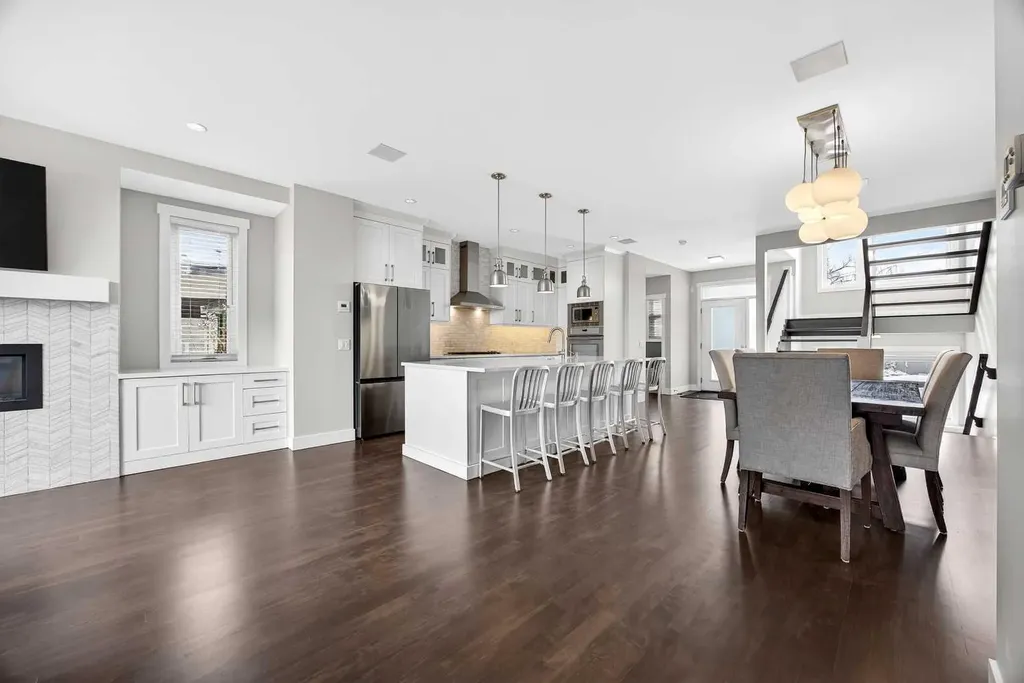 1410 21 Avenue NW Calgary AB T2M 1L6