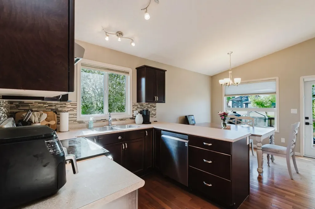 8801 72 Avenue Grande Prairie AB T8X 0E3