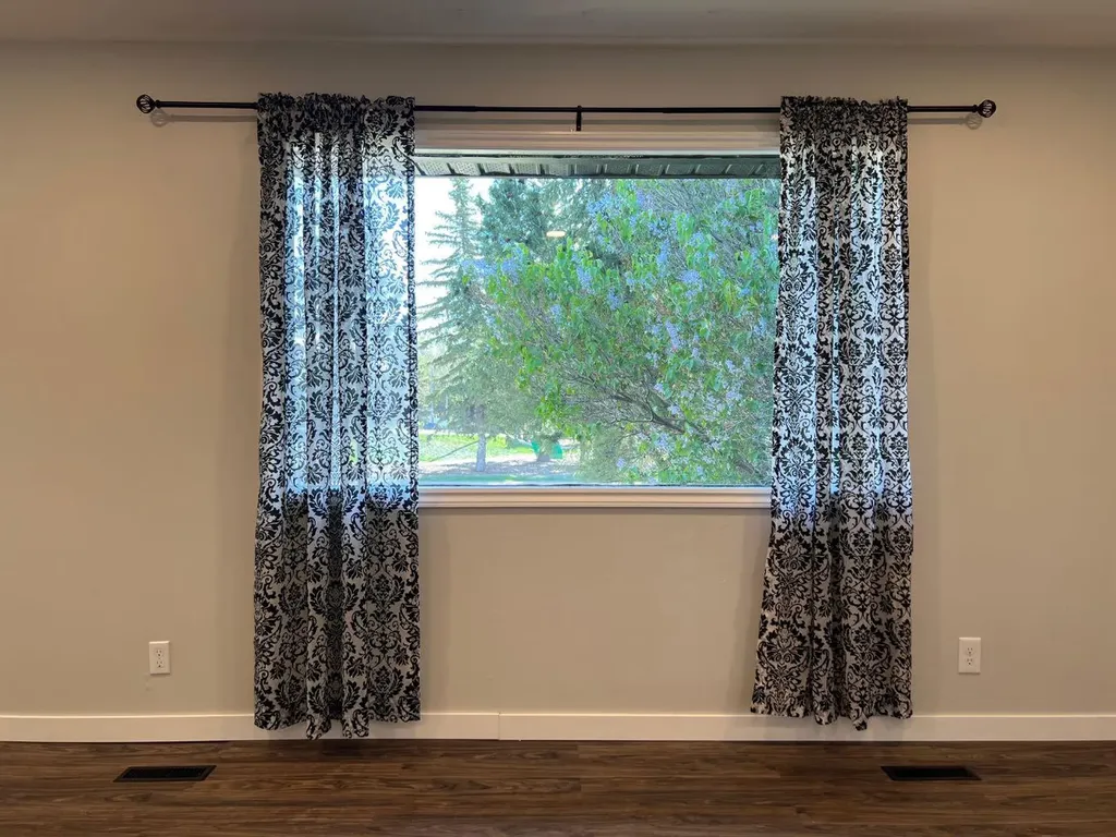 2128 24 Street Coaldale AB T1M 1J3