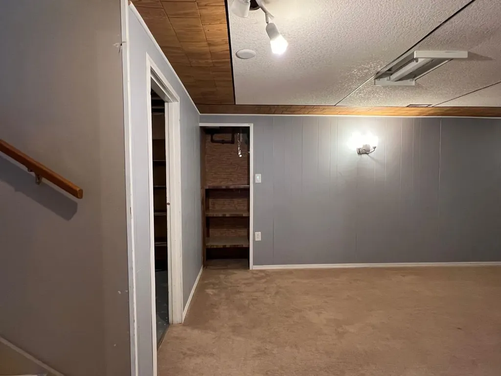 2128 24 Street Coaldale AB T1M 1J3