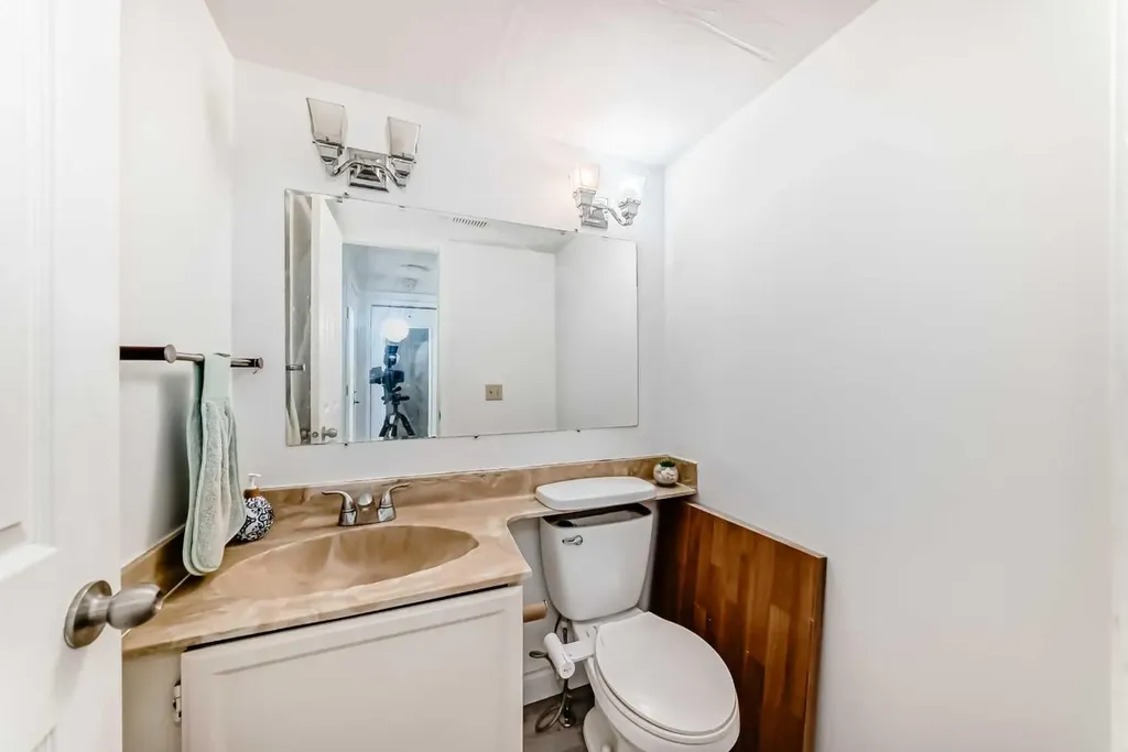 279 Falton Drive NE Calgary AB T3J 2W8