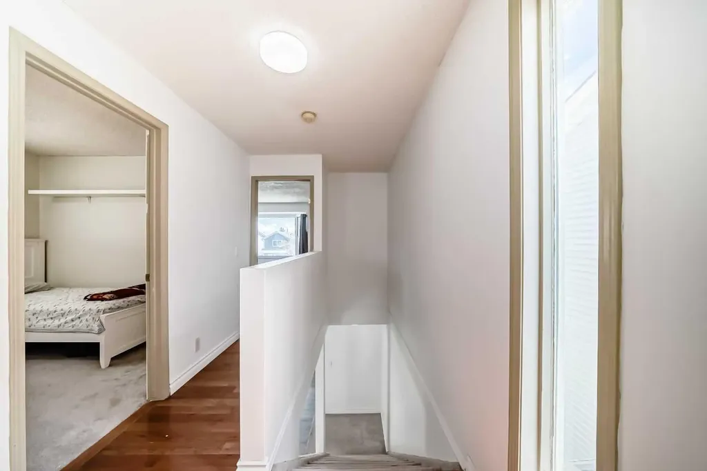 279 Falton Drive NE Calgary AB T3J 2W8