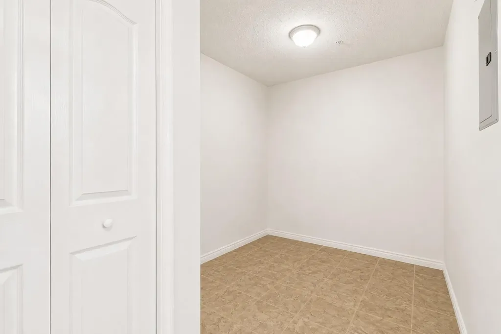2395 Eversyde Avenue SW Calgary AB T2Y0B5