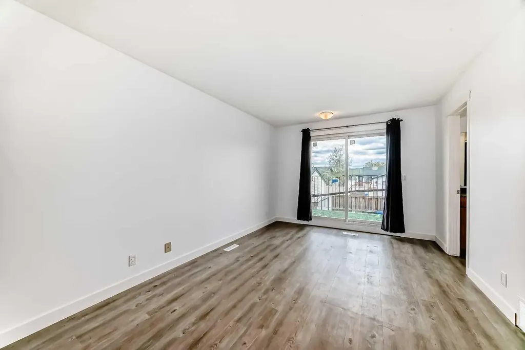 323 Falwood Way NE Calgary AB T3J 1A9