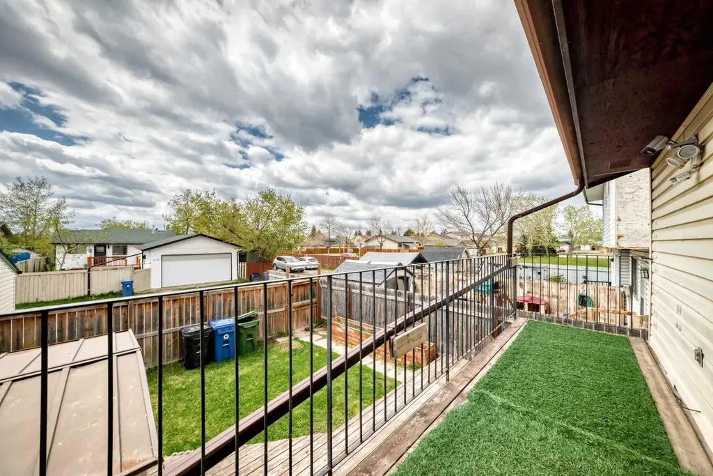 323 Falwood Way NE Calgary AB T3J 1A9