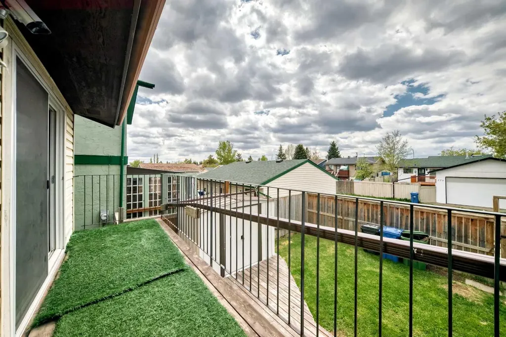 323 Falwood Way NE Calgary AB T3J 1A9