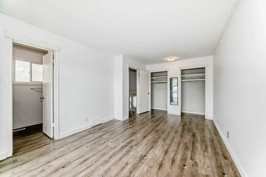 323 Falwood Way NE Calgary AB T3J 1A9