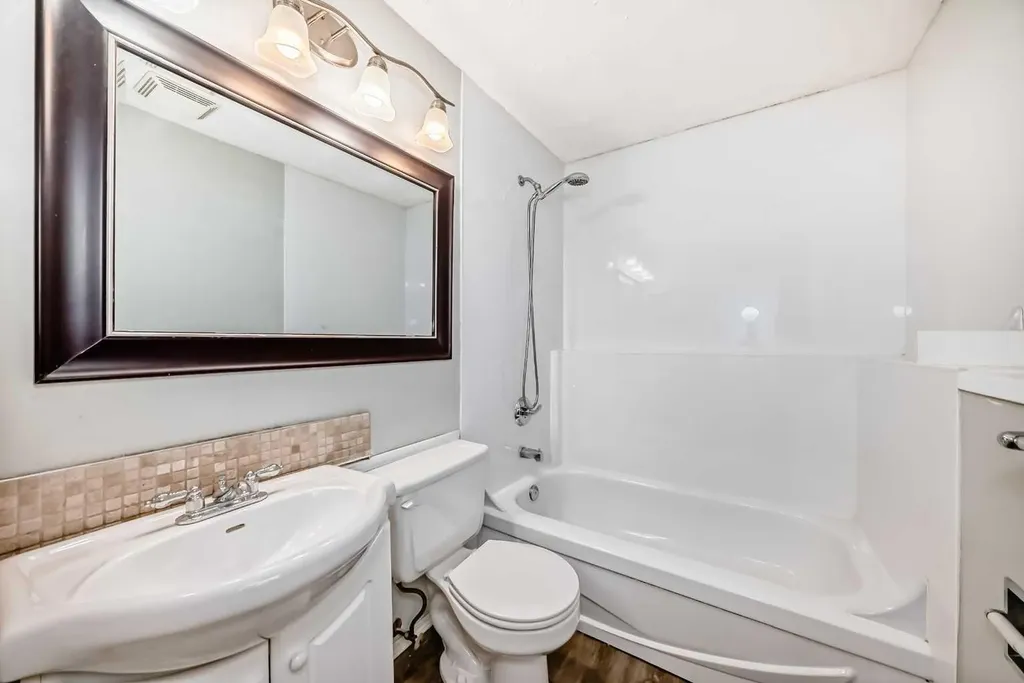 323 Falwood Way NE Calgary AB T3J 1A9