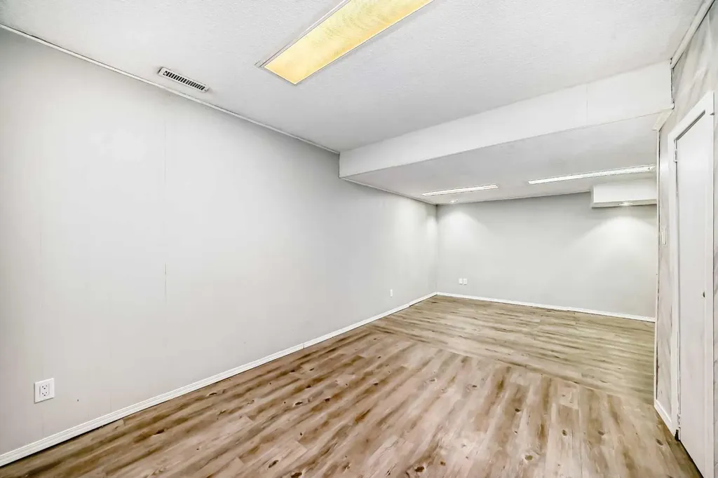323 Falwood Way NE Calgary AB T3J 1A9