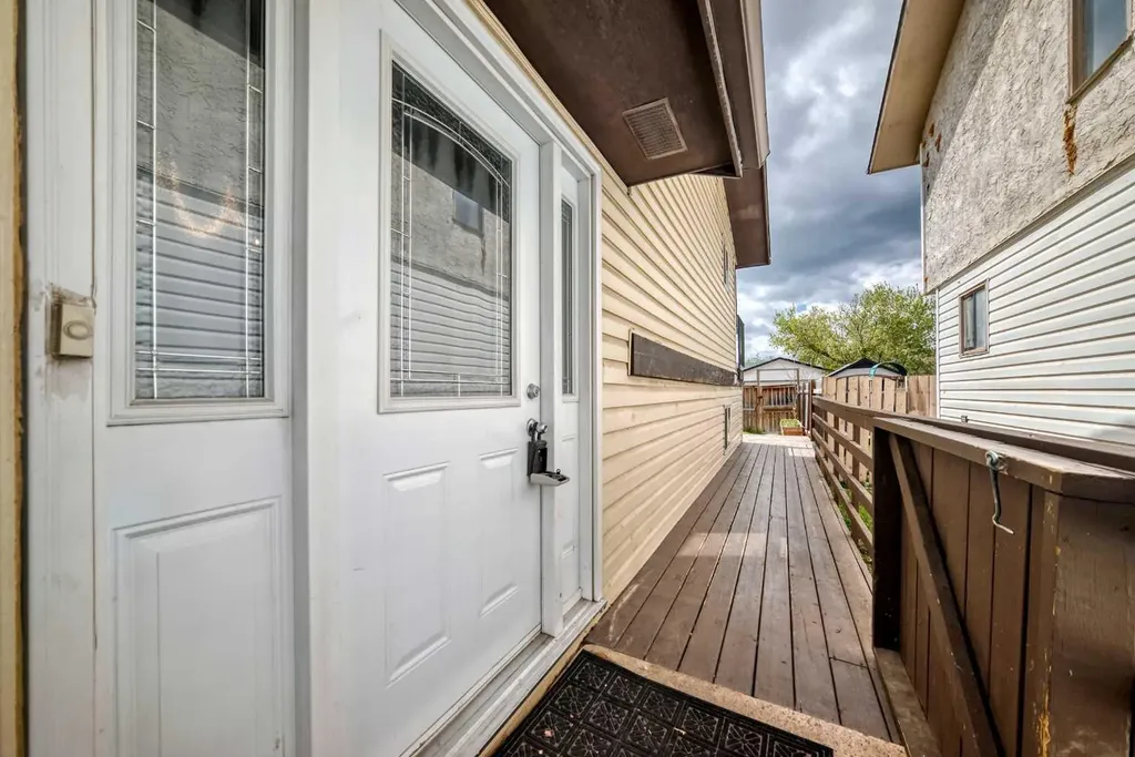 323 Falwood Way NE Calgary AB T3J 1A9