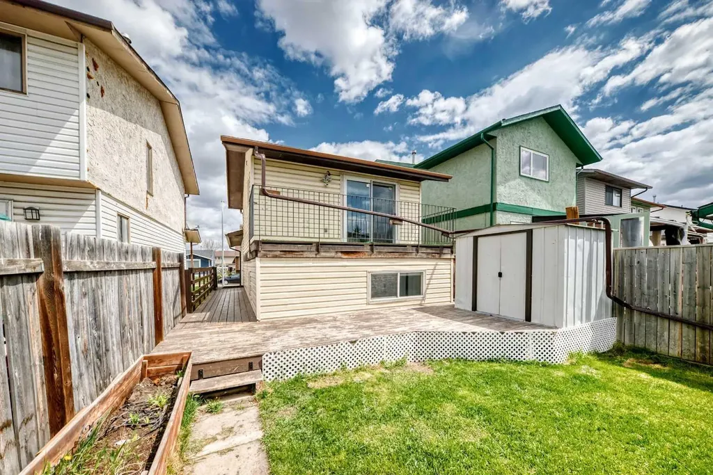 323 Falwood Way NE Calgary AB T3J 1A9