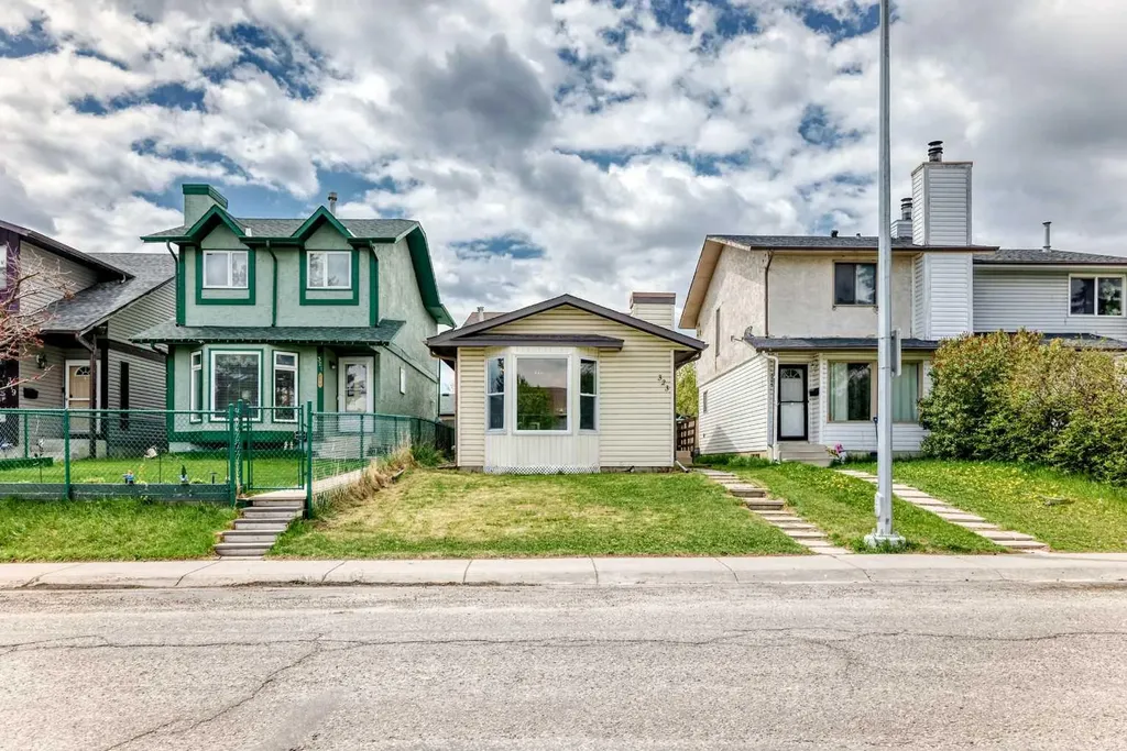 323 Falwood Way NE Calgary AB T3J 1A9