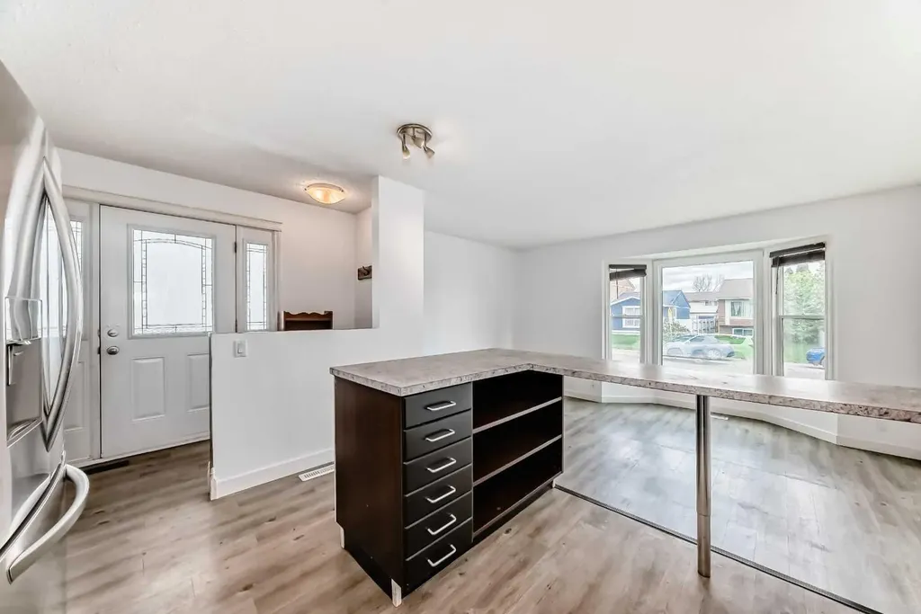 323 Falwood Way NE Calgary AB T3J 1A9