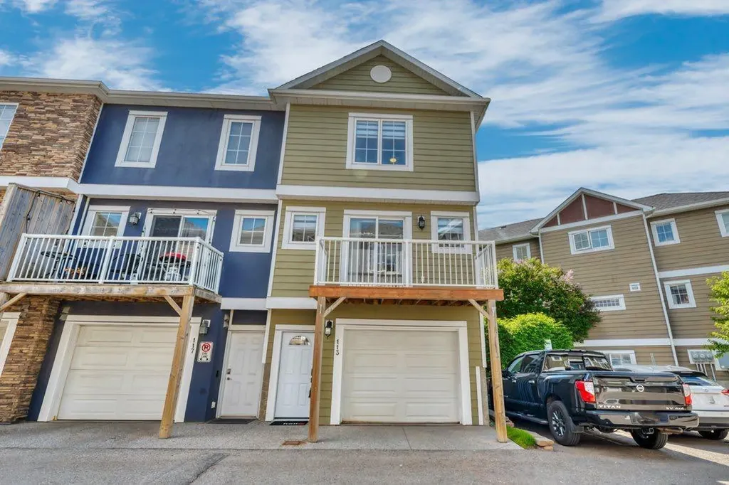 113 Indigo Lane Chestermere AB T1X 0E5