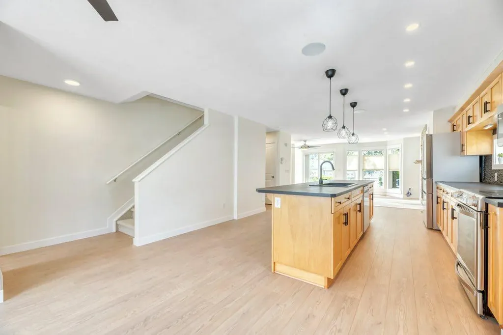 113 Indigo Lane Chestermere AB T1X 0E5