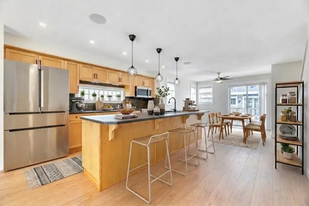 113 Indigo Lane Chestermere AB T1X 0E5