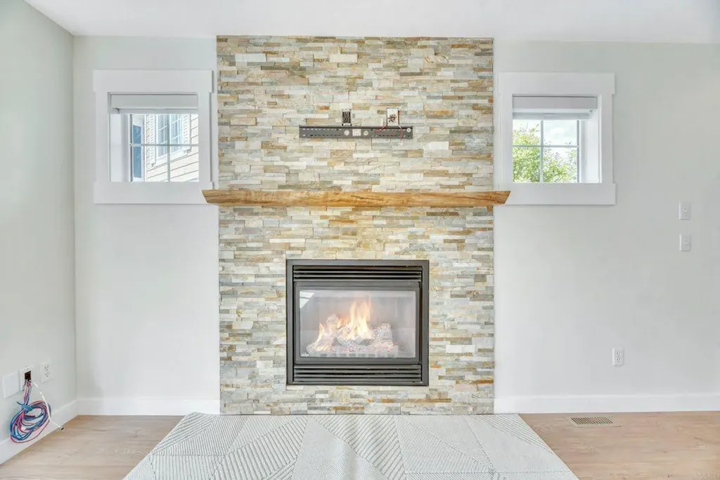 113 Indigo Lane Chestermere AB T1X 0E5