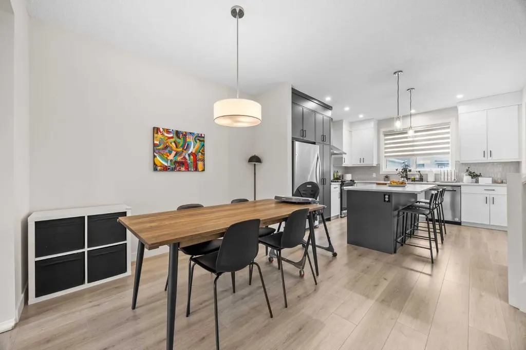 72 Seton Villas SE Calgary AB T3M 3K2