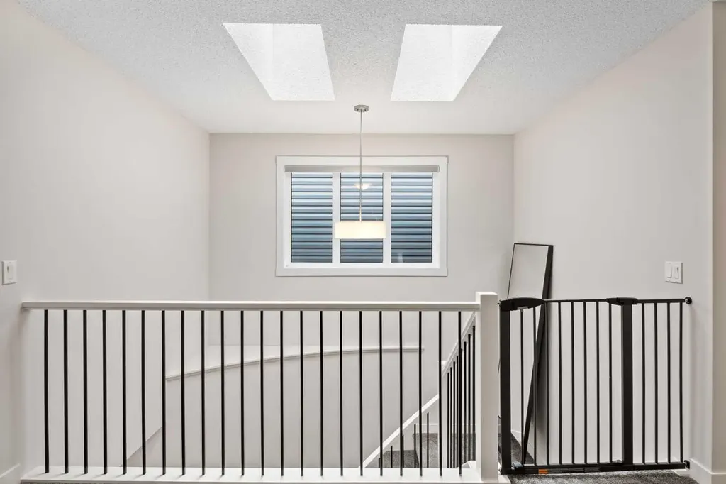 72 Seton Villas SE Calgary AB T3M 3K2