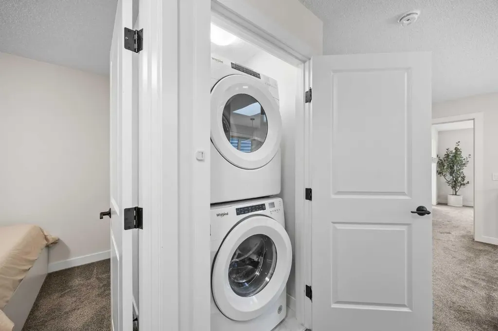 72 Seton Villas SE Calgary AB T3M 3K2