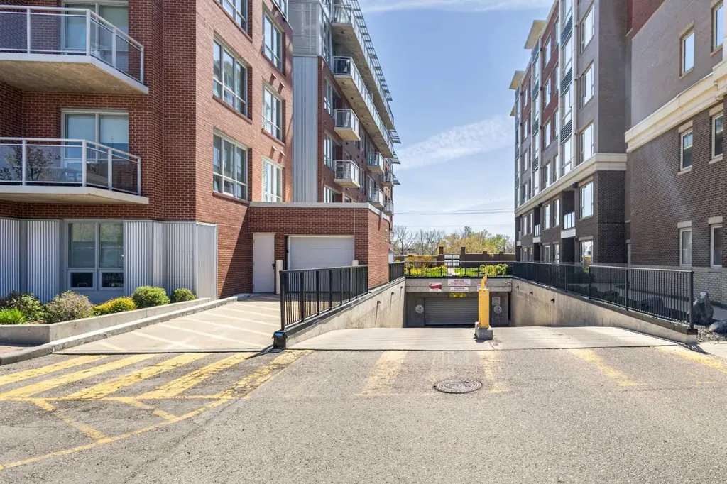 63 Inglewood Park SE Calgary AB T2G 1B7