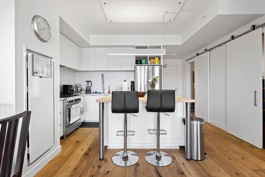 63 Inglewood Park SE Calgary AB T2G 1B7