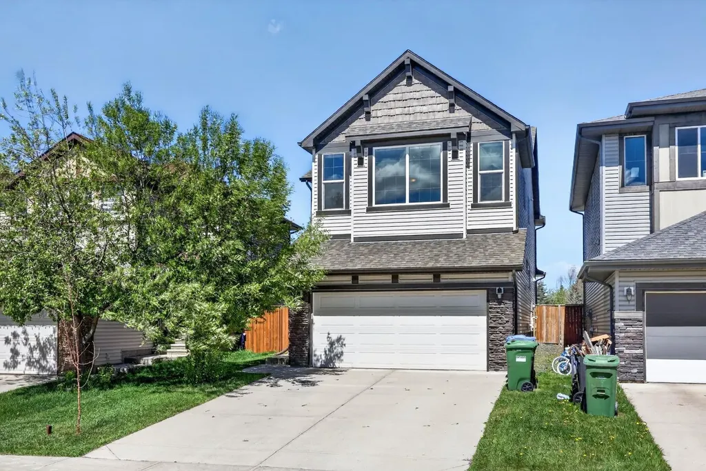71 Walden Manor SE Calgary AB T2X 0N1