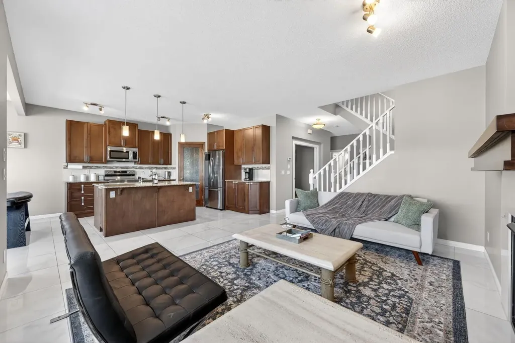 71 Walden Manor SE Calgary AB T2X 0N1