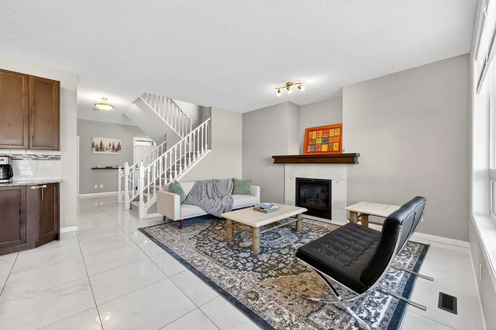 71 Walden Manor SE Calgary AB T2X 0N1
