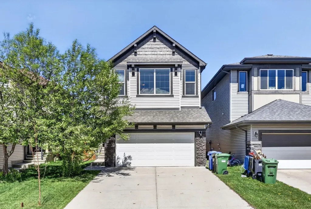 71 Walden Manor SE Calgary AB T2X 0N1