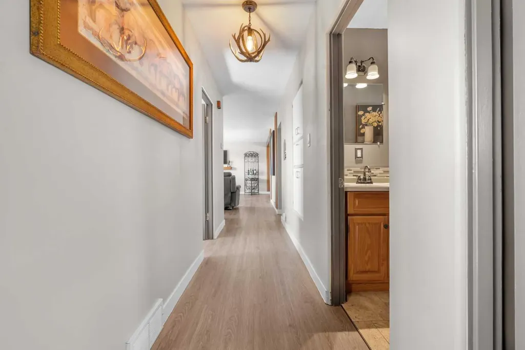518B Highwood Longview AB T0L1H0