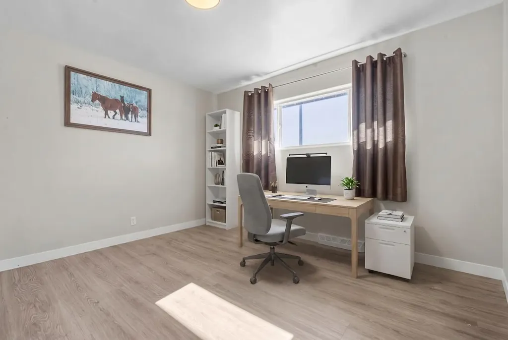 518B Highwood Longview AB T0L1H0