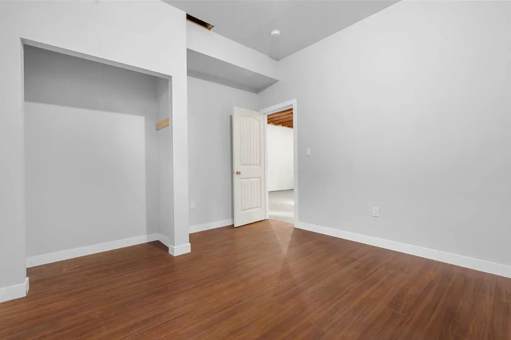 518B Highwood Longview AB T0L1H0