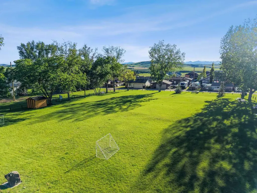 518B Highwood Longview AB T0L1H0