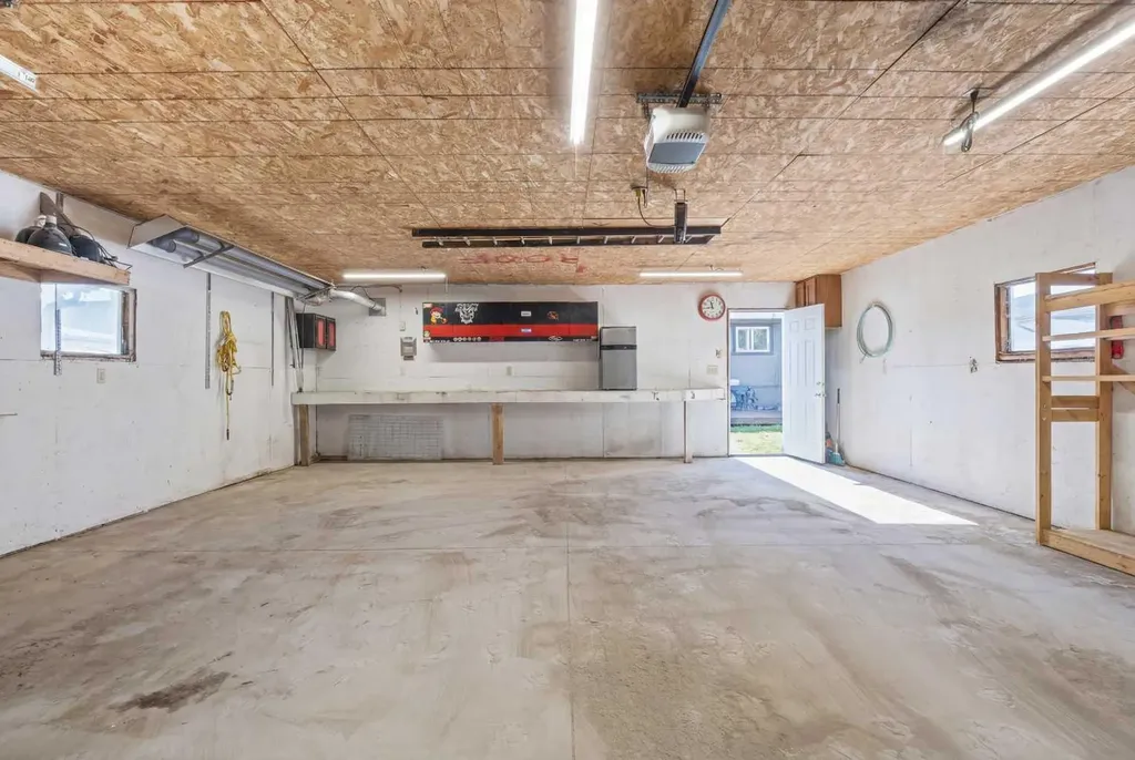 518B Highwood Longview AB T0L1H0