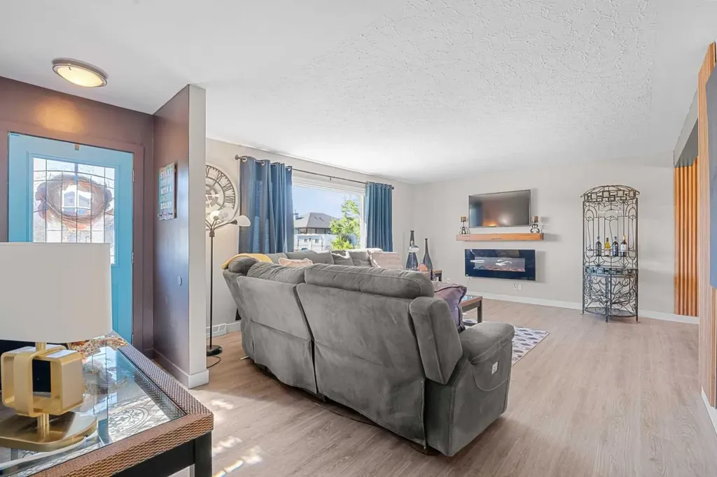 518B Highwood Longview AB T0L1H0