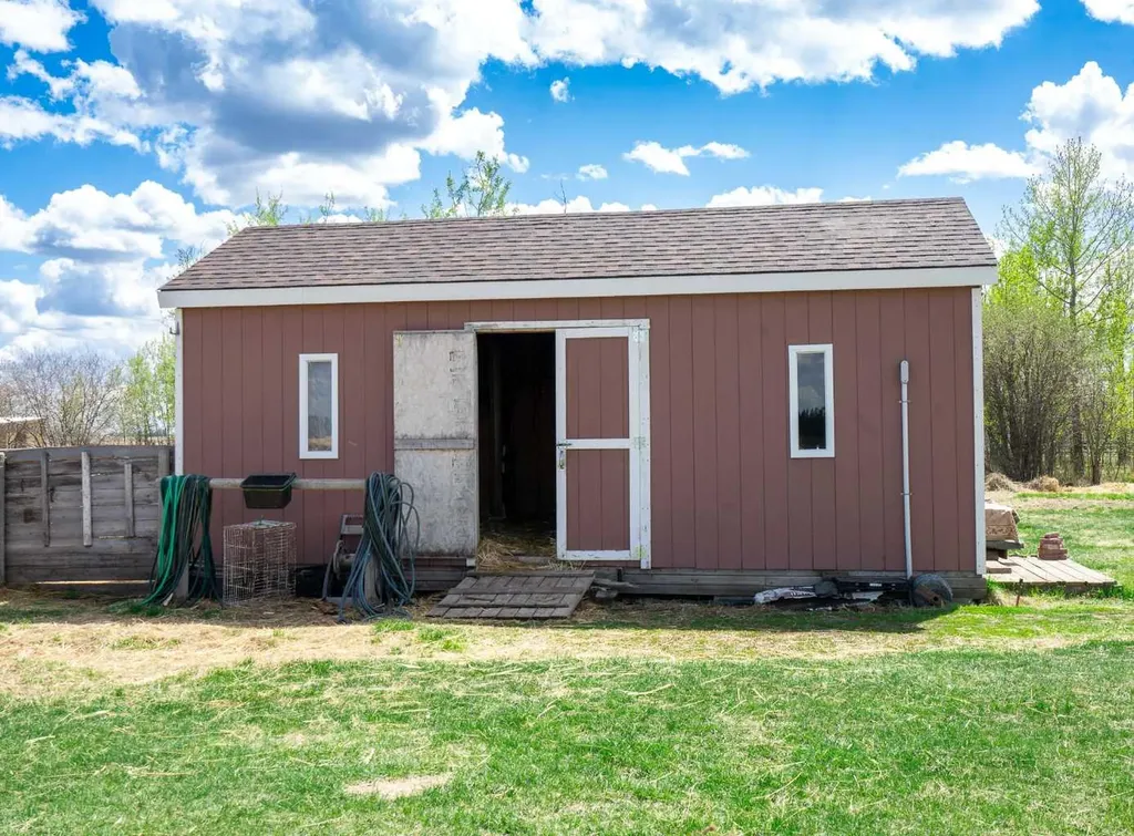 382003 Range Road 52 Rural Clearwater County AB T0M 0C0