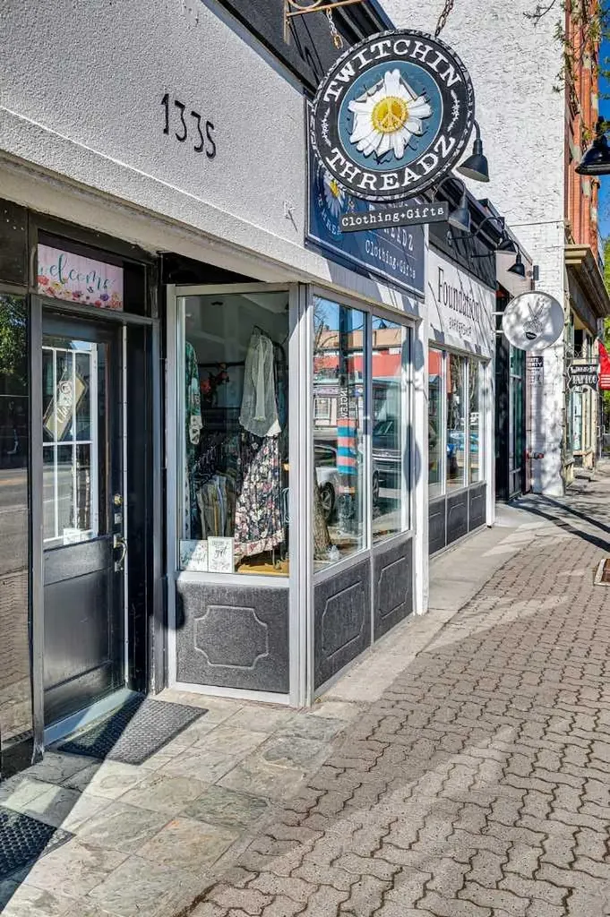 1605 17 Street SE Calgary AB T2G 2L7