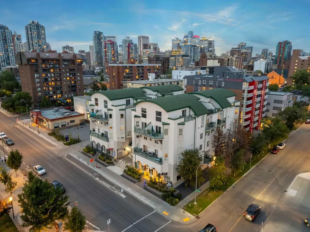 1514 11 Street SW Calgary AB T2R 1G9