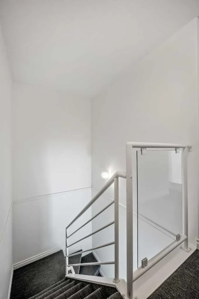 1514 11 Street SW Calgary AB T2R 1G9