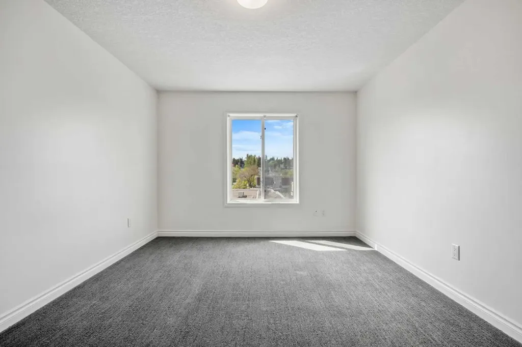 1514 11 Street SW Calgary AB T2R 1G9