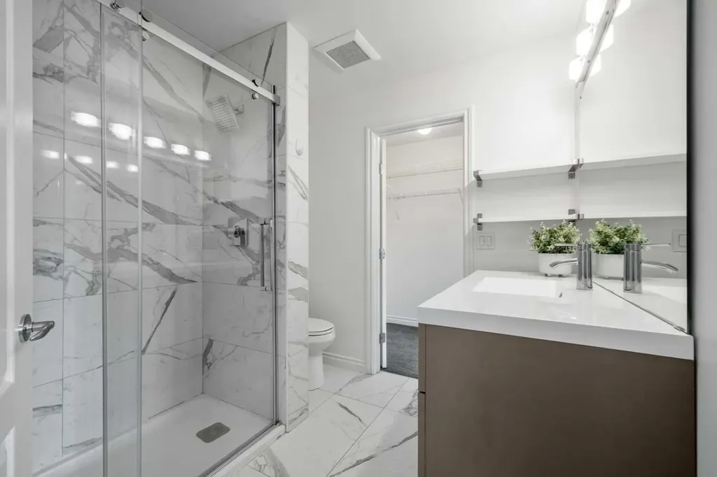 1514 11 Street SW Calgary AB T2R 1G9